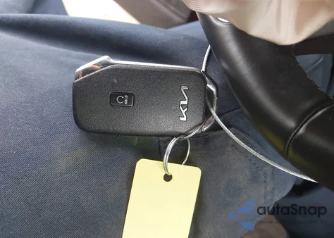 2022 Kia K5 Gt-Line from USA, damaged, VIN 5XXG64J20NG096268